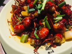 -巴厘龙虾·榜首油焖大虾(音乐学院·沿江酒馆店)
