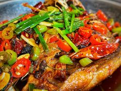干锅臭鳜鱼-湘肠香火锅店(团结湖店)