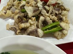 姜葱炒鱼片-红日饭店(裕隆三路店)