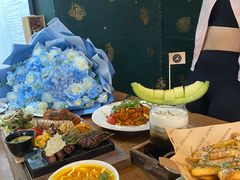 -Mark&Mars Restaurant
