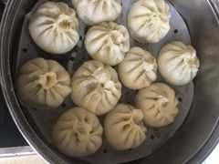 -亮亮小吃砂锅坛肉