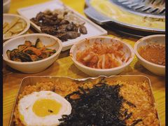 泡菜炒饭-喜来稀肉(北外滩白玉兰广场店)