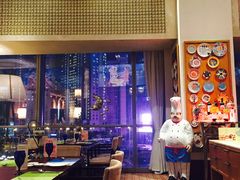 -香格里拉鱼跃地中海西餐厅·牛排披萨
