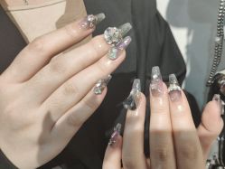 -古啦啦·自助美甲美睫