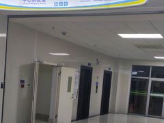-上海市松江区泗泾医院