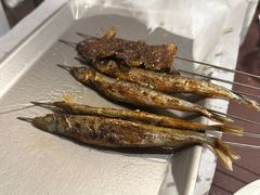 -三个大叔烤羊肉串·歌手驻唱·碳烤鲜肉(西三旗店)