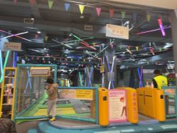 -反弹蹦床公园·亲子乐园·团建·派对(尚品奥莱店)