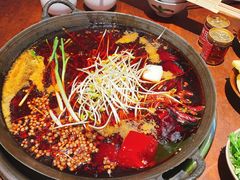 -四小区火锅·巷子里的重庆火锅(花照壁店)