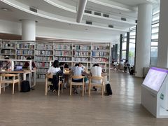 -广州市白云区图书馆