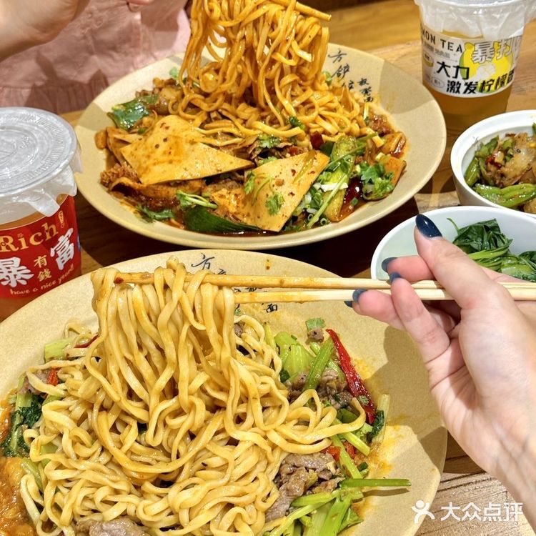 这一口板凳面的含金量谁懂…