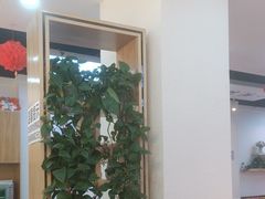 -休记光头香辣蟹干锅(绵竹店)