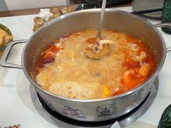 -喃喃椰·糟粕醋·椰子鸡火锅(七堡花园店)