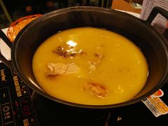 -鲜入围煮花胶鸡海鲜火锅