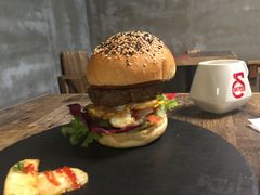 -HIGH FIVE哈福手工汉堡(桂林路店)