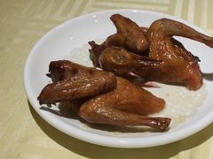招牌烤乳鸽-石岐佬中山菜馆(张溪店)