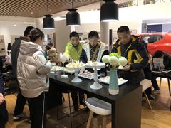 -杭州中沃沃尔沃4S店(滨江区店)