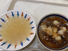 -正南齐北·老街糯米团(洪崖洞店)