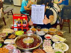 -邓莽子老火锅(中兴路总店)