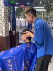 点击看大图 -大人物·男士理发馆