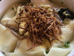 -笑来喜馄饨小笼工坊店(湖滨街店)