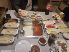 -海底捞火锅(新松江路店)