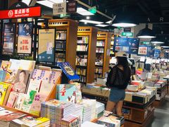 -西西弗书店&矢量咖啡(凯德晶萃广场店)