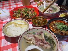 -老方桌烂蹄花川菜馆(九龙坡店)