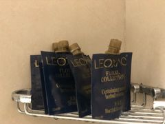 洗簌用品-和颐至尊酒店(上海徐家汇桂林公园地铁站店)