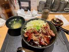 -難波肉劇場