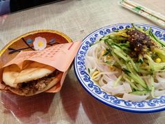 -大嘻咹biangbiang面(历史博物馆店)