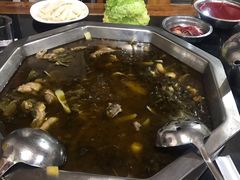 点杀酸菜鸡-御鼎田园鸡(伴山名都店)