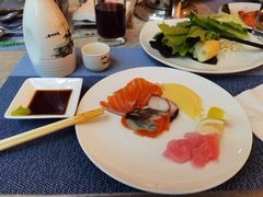 生鱼片-西安高新希尔顿酒店·咖啡露台西餐厅