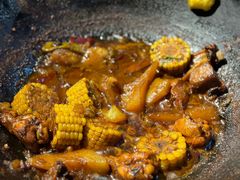 -鱼窝棚柴火铁锅炖(富山屯店)