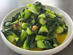 油渣炒青菜-沪依小酒馆心意菜