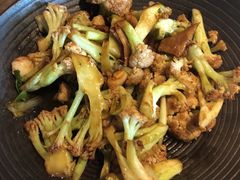 黑猪肉铁锅菜花-旺顺阁鱼头泡饼(常营店)