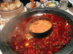 -爱你您·自家鱼塘·活水喷泉鱼火锅(八里店)