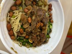 -阿阳牛腩腌面店