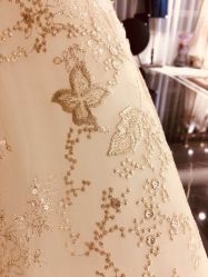 -拉瑞娜LaReine婚纱礼服高级定制