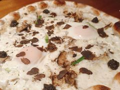 -JINNS锦时 steak&pizza(浸信会礼拜堂旧址店)