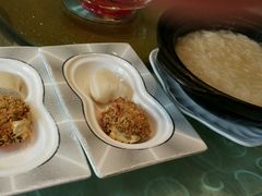 蟹斗、浓汤萝卜丝。-名汇粤菜馆(黄兴路店)