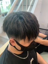 -15C7 男士理发馆 烫染专业店