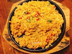 烤酸菜-三个大叔烤羊肉串·炭炉砂锅菜(西三旗店)