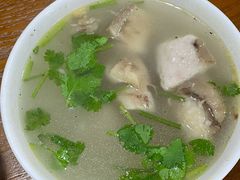 羊肉汤中-怡妮新疆风味餐厅(东江湾路店)