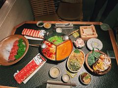 -三出山火锅(南京万象天地店)