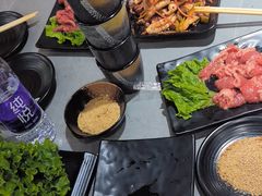 -啊美丽炭火烤肉(滑翔一店)