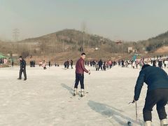 -秦皇古道滑雪场