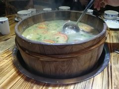 -秋语木桶鱼.酸菜鱼(开发区火车站店)