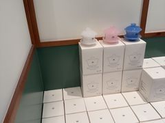 -M Stand(南京新街口金鹰店)