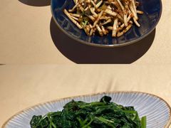 酸菜拌折耳根-山石榴·贵州菜(丰盛里店)