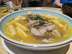-铜锣湾·有麝自然香(重庆新天地店)